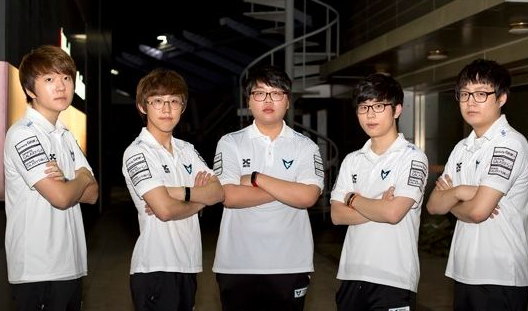 【前瞻】2025LPL春季赛季后赛 TES vs SN，TES能否阻挡SN前进？