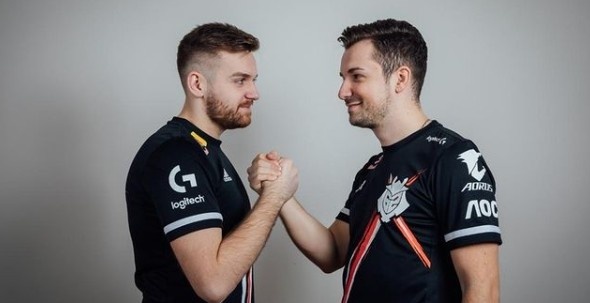 Kakao Viego 完全击败 Leyan ，Qianjue Xiaocaobao 变成了血泵， Puff 战队首先拿到了赛点