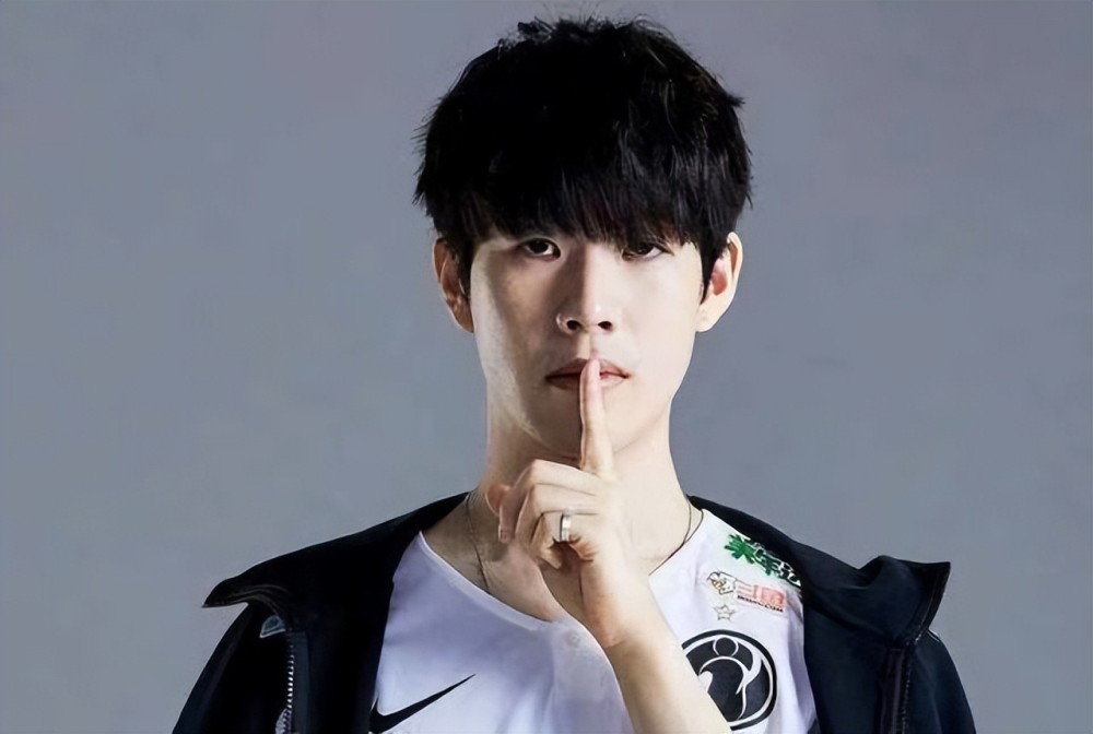 eStar新体系逐渐成型，下赛季看好他们能夺冠