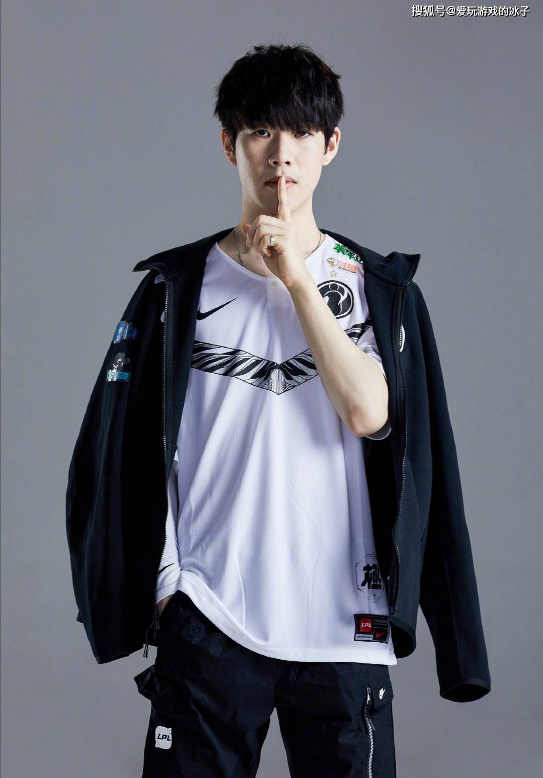 这家LPL战队不玩了？多名选手传出转会绯闻