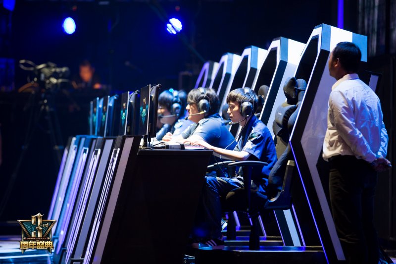 【预测】2020KPL秋季赛11.6赛程，重庆QGhappy vs RW侠，成都AG超玩会 vs 佛山GK