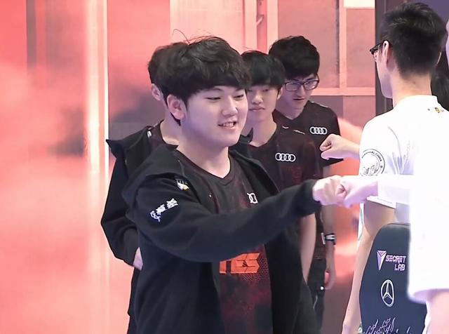 里程碑：Cube达成LPL400次出场成就